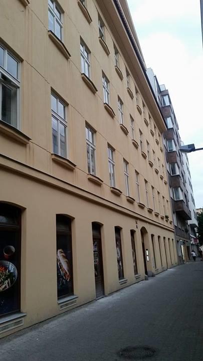 Beautiful Central Apartment Thamova Prag Exteriör bild